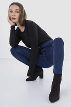 Long Sleeves Round-Neck Solid (Carina)