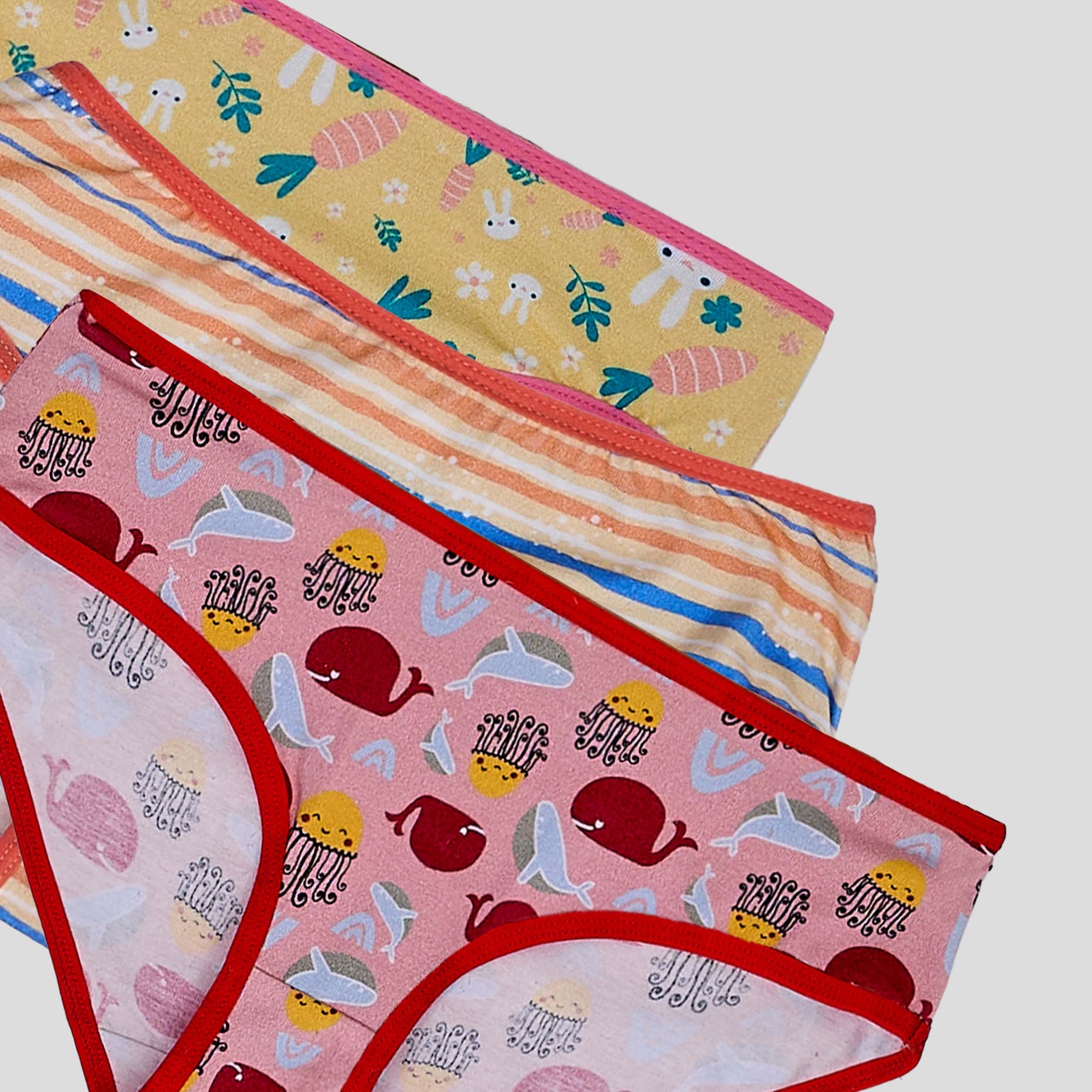 Printed Panties girls - ( Dice )  ٣ قطع