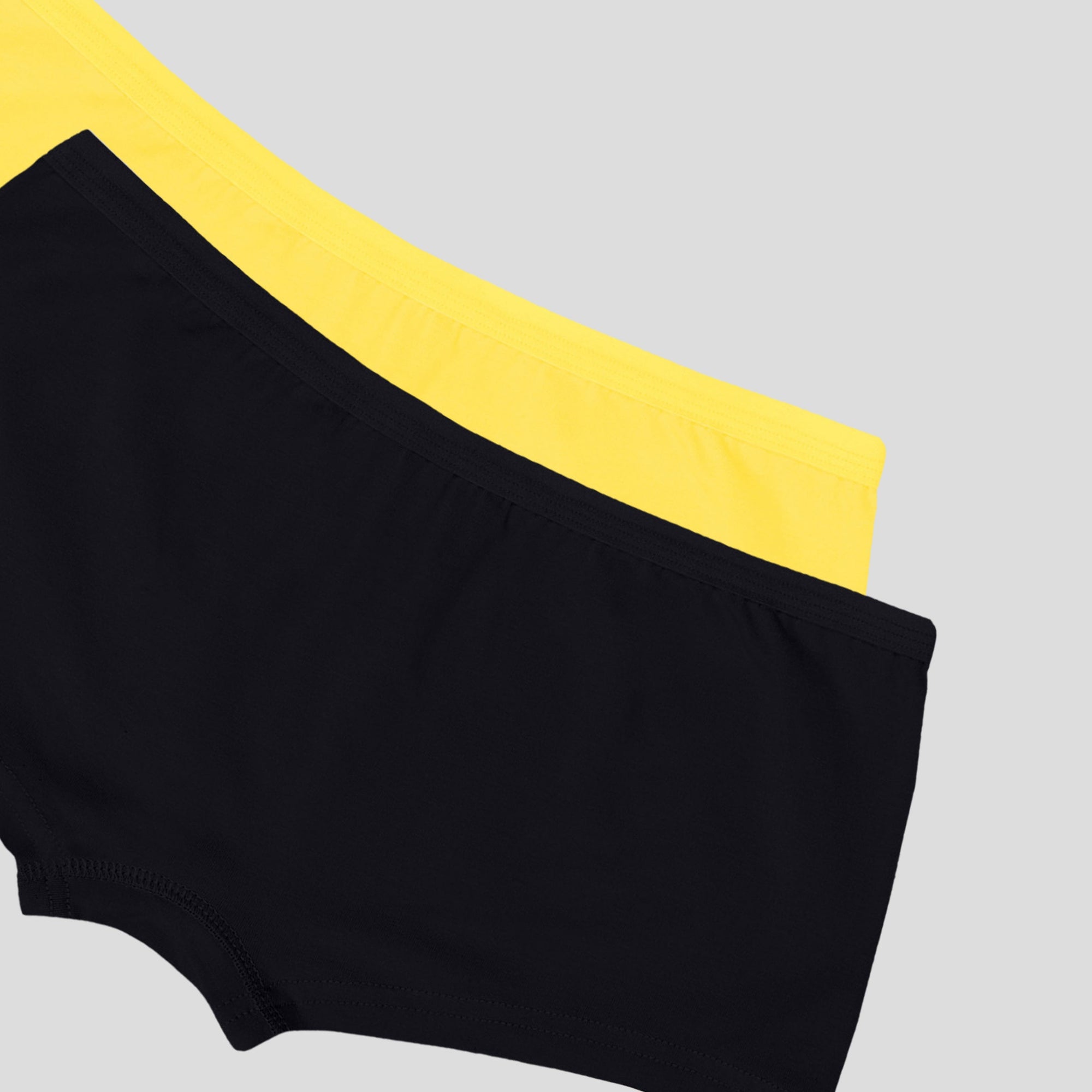 Plain Hot Short -( Dice )  ٣ قطع