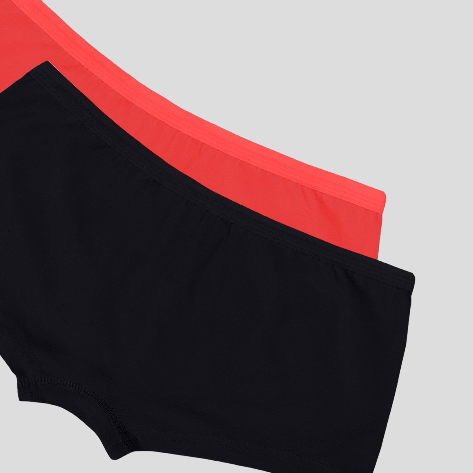Plain Hot Short -( Dice )  ٣ قطع