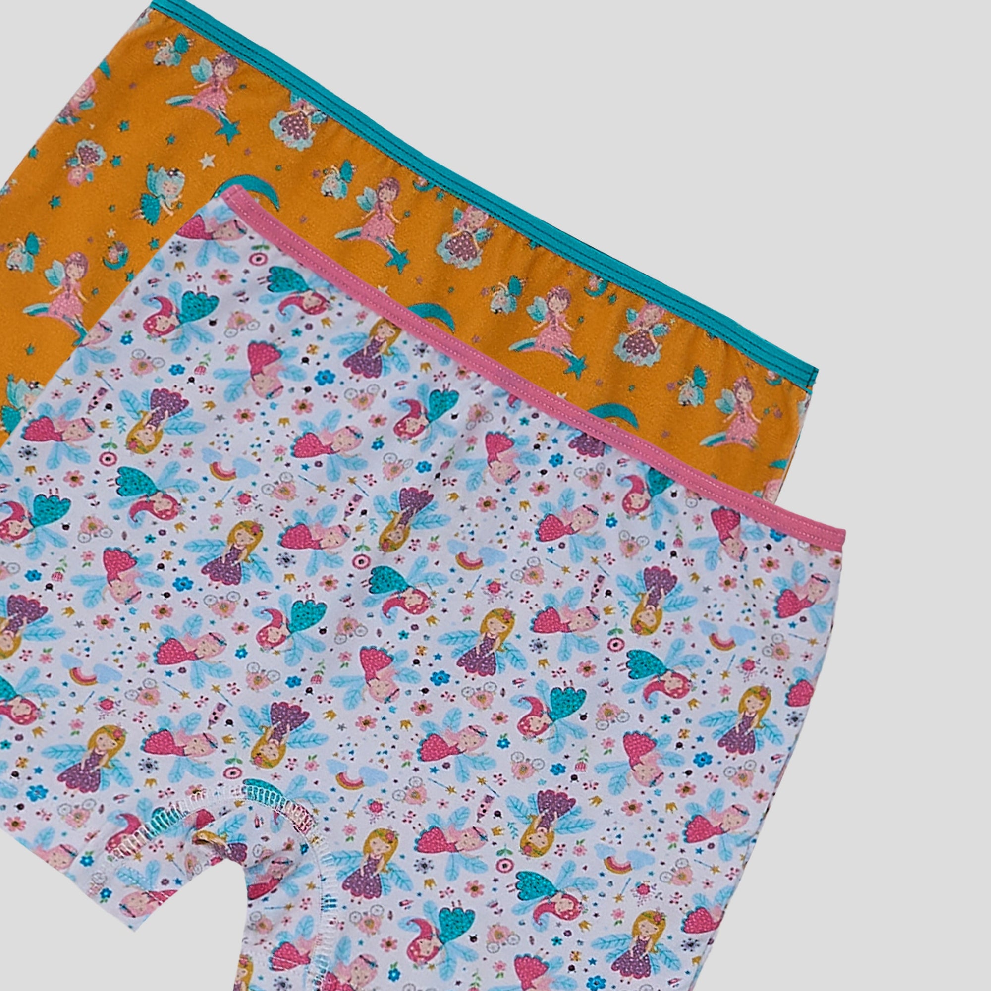 Printed Short girls ( Dice )  ٣ قطع