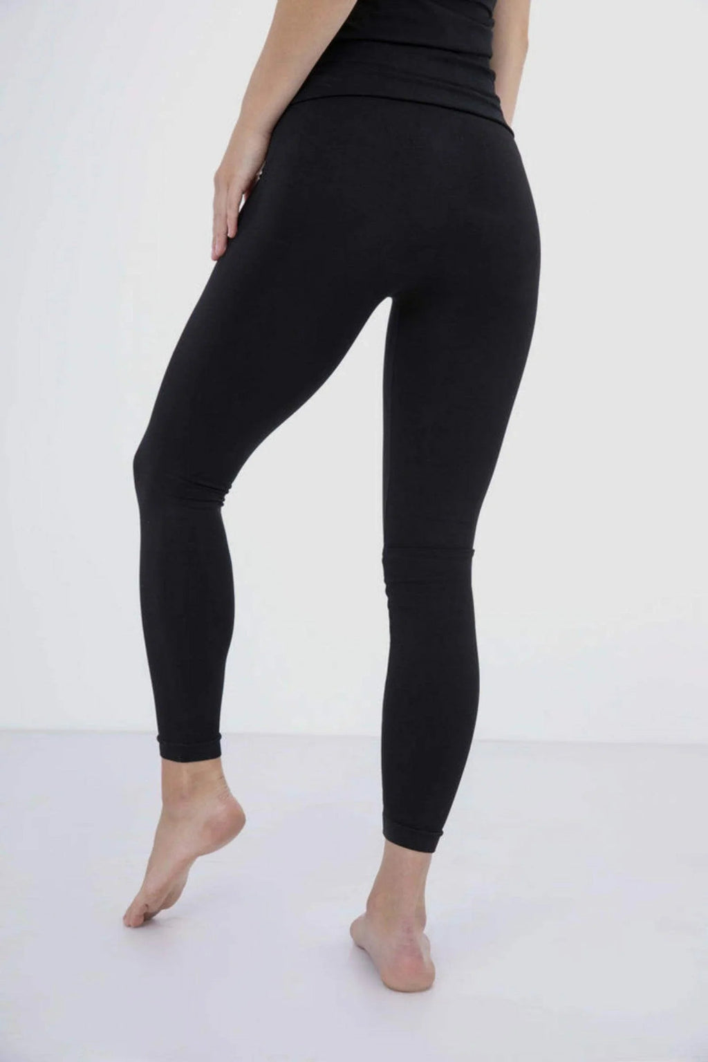 Microfiber Slim Leggings (Carina)